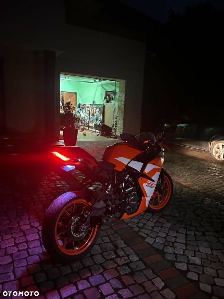 KTM RC 125 - 4