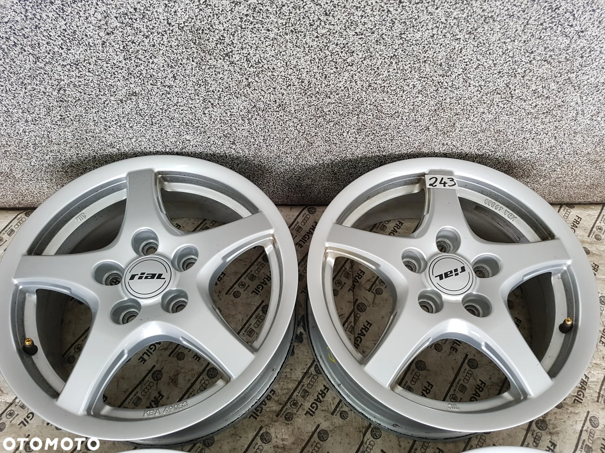 FELGI ALU VW GOLF V VI CADDY II  TOURAN  SKODA 5X112 6JX15 ET47 - 12