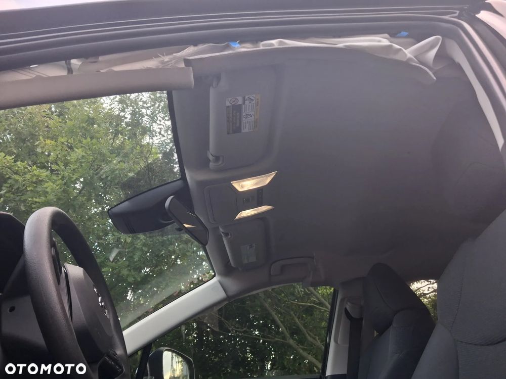 Toyota RAV4 - 6