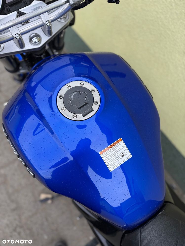Suzuki GSX - 37