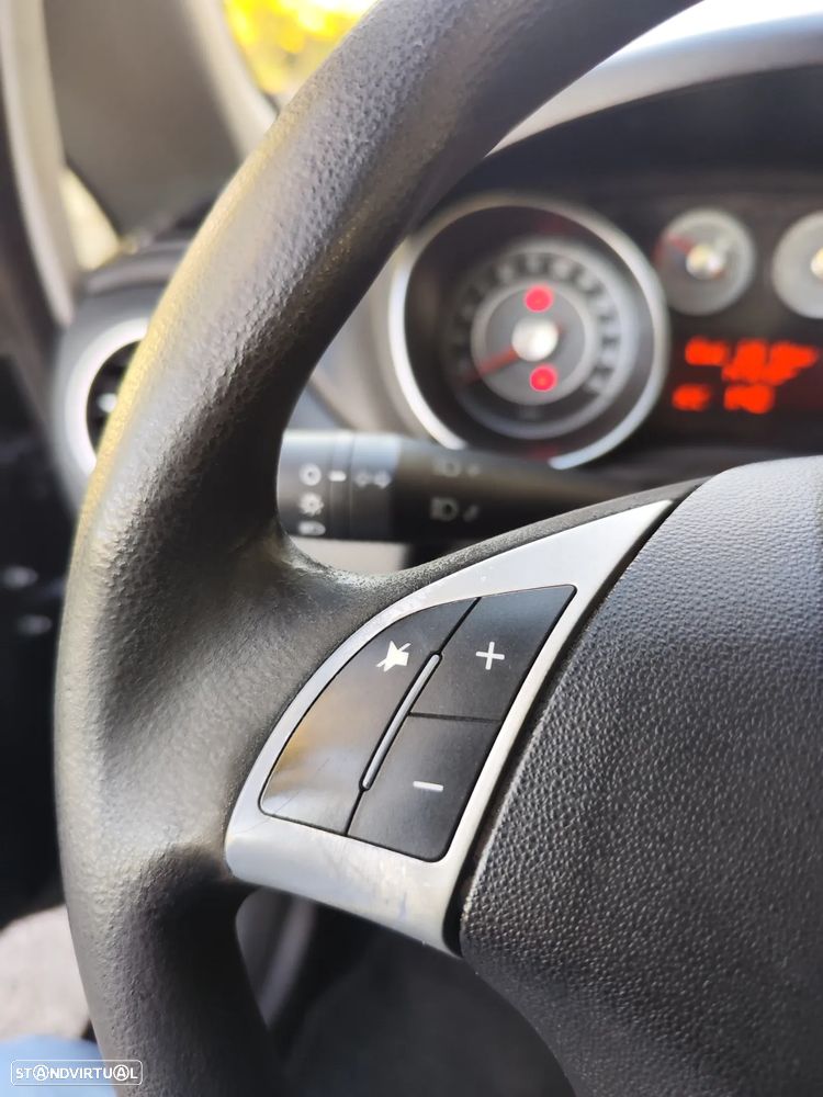 Fiat Punto Evo 1.3 M-Jet Dynamic - 31