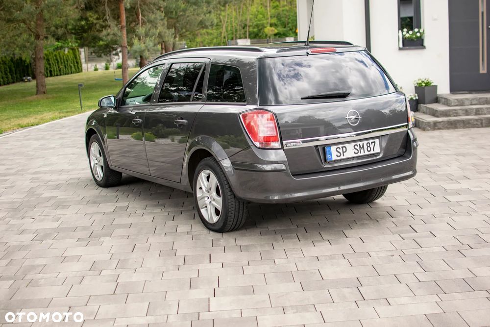 Opel Astra - 25