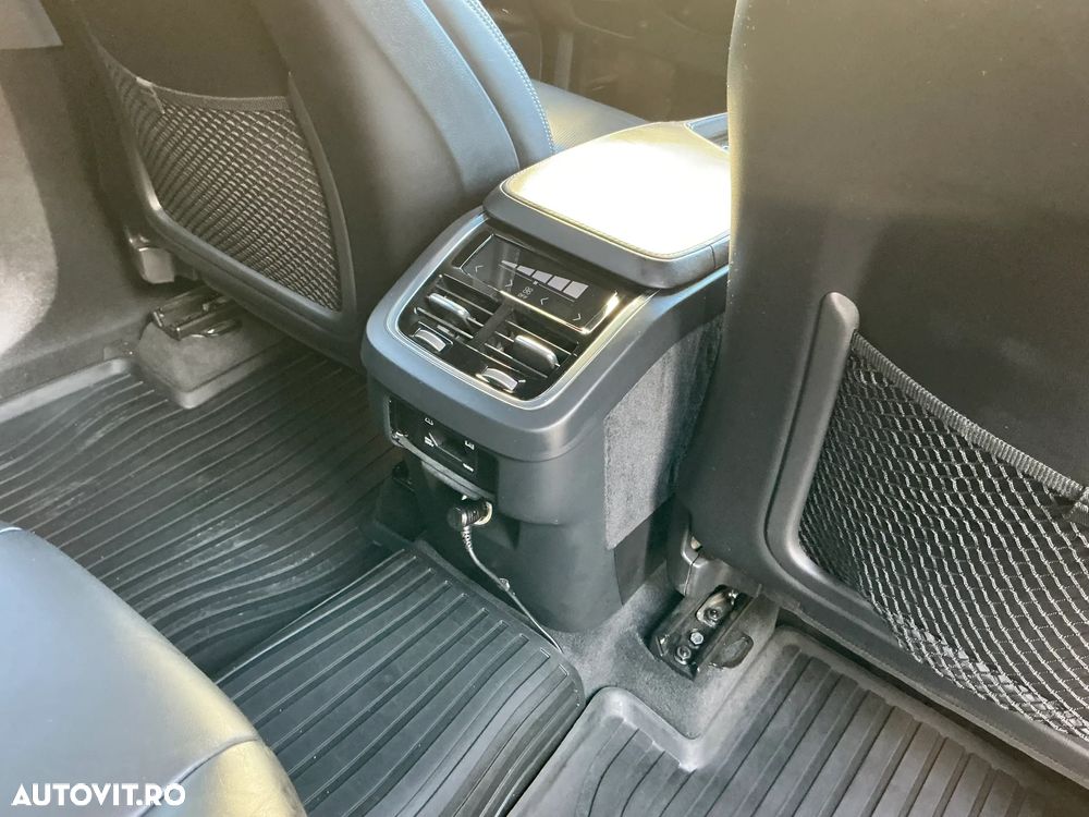 Volvo XC 90 D5 AWD Inscription - 26