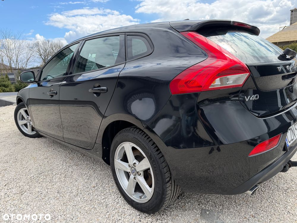 Volvo V40 D4 Kinetic - 6