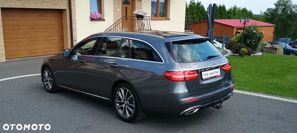 Mercedes-Benz Klasa E 200 CGI BlueEFFICIENCY Automatik Avantgarde - 8