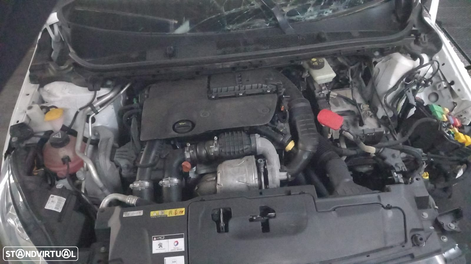 Peugeot 308 1.6 HDI de 2017 disponível para peças - 8