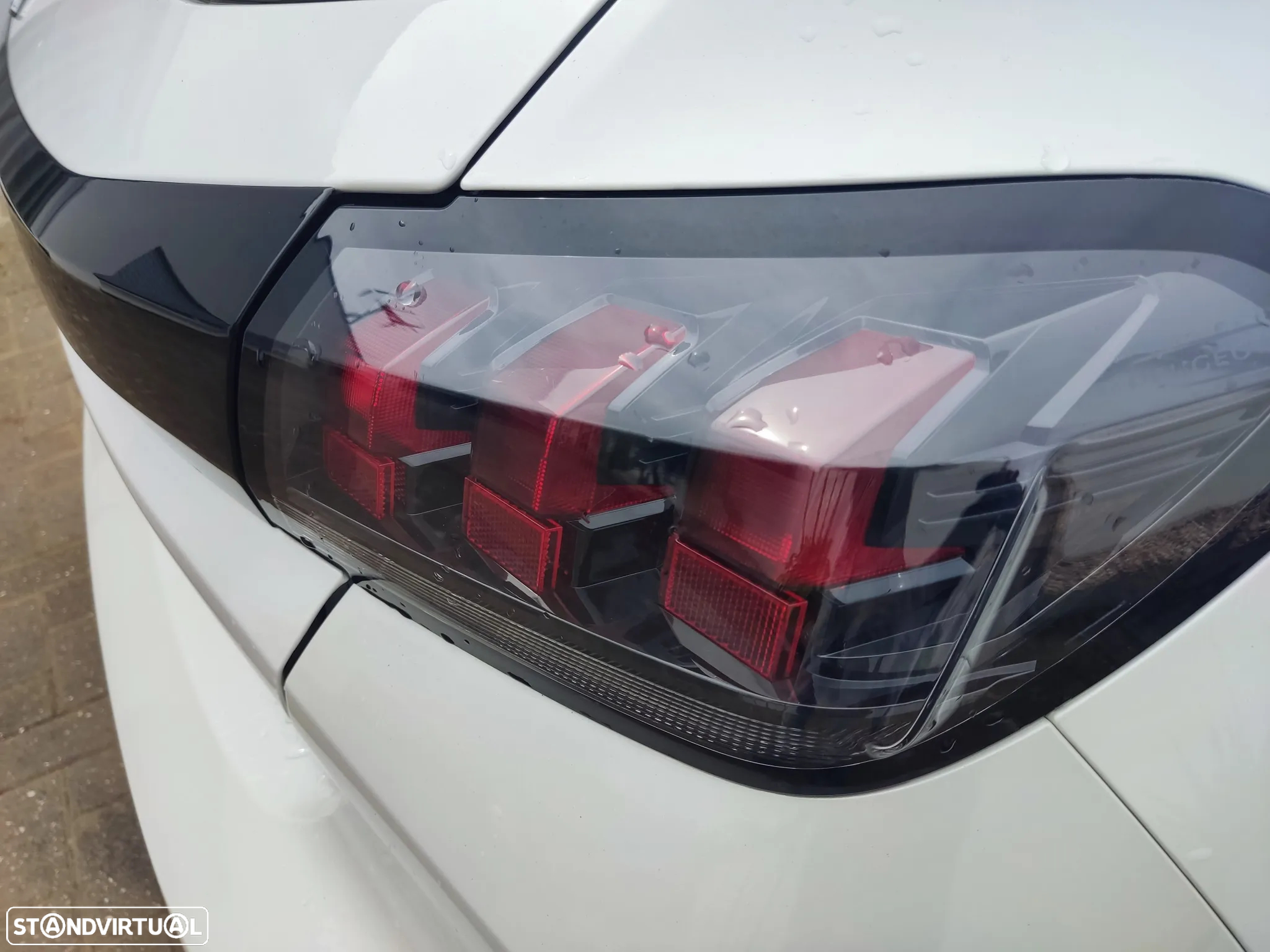 Peugeot e-208 50 kWh Active Pack - 33