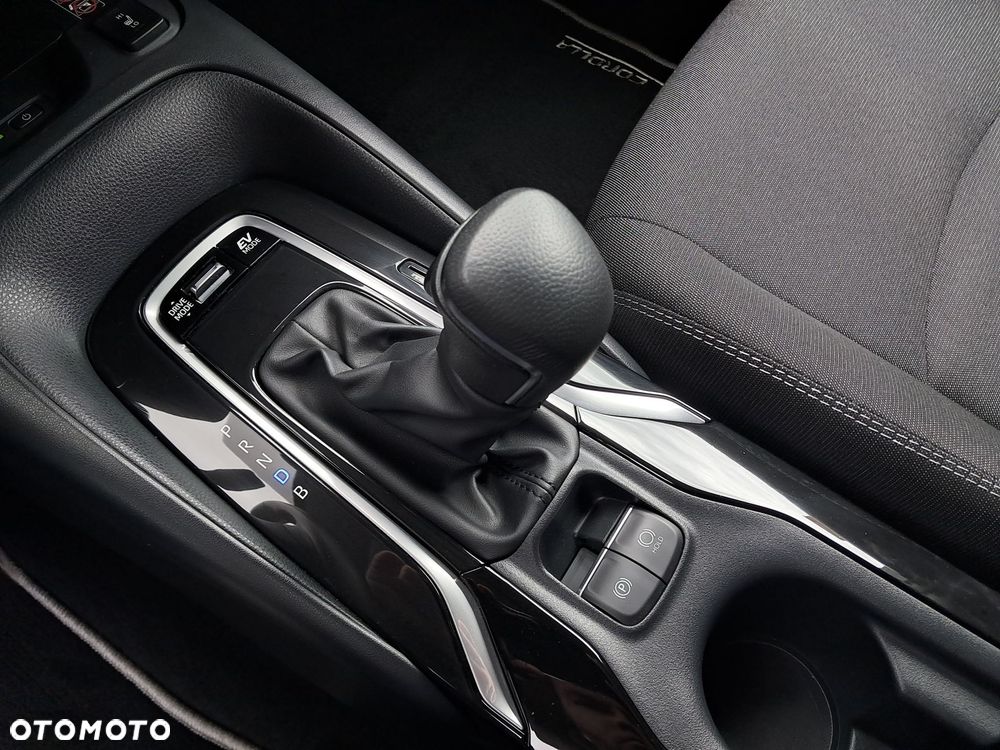 Toyota Corolla 1.8 Hybrid Style - 26