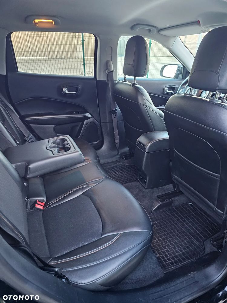 Jeep Compass 1.6 MultiJet Longitude - 11