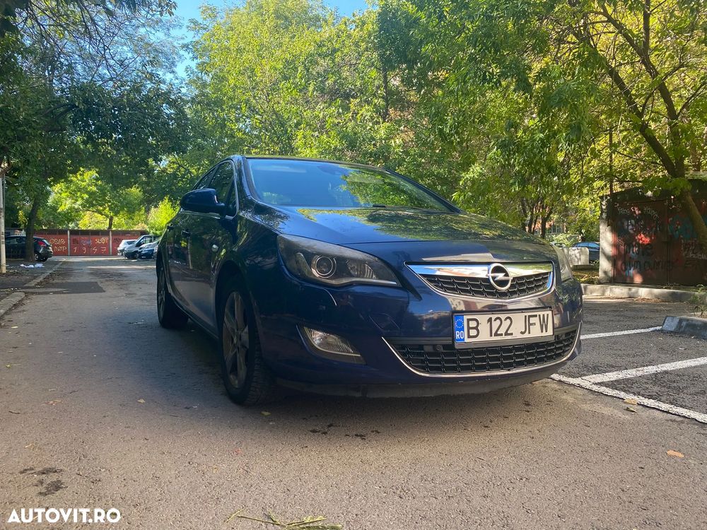 Opel Astra 2.0 CDTI Enjoy - 1