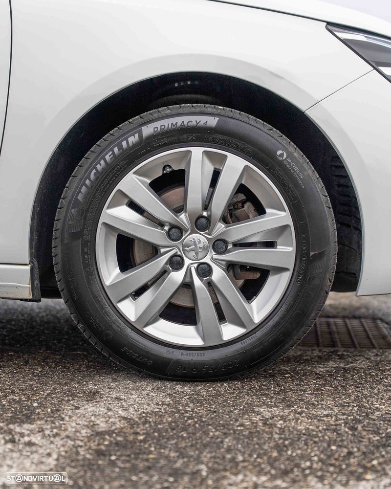 Peugeot 308 PureTech 130 GPF EAT8 Stop & Start Active Pack - 11