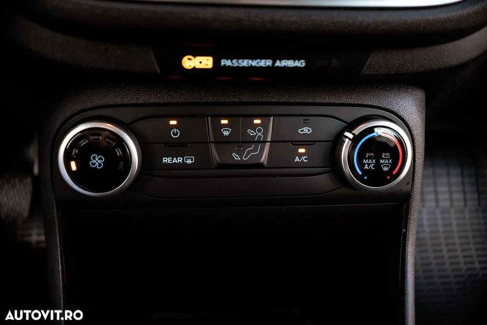 Ford Fiesta 1.1 Trend Connected - 23