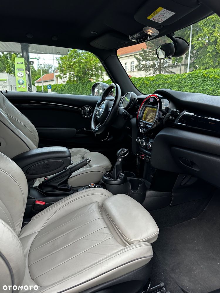 MINI Cooper Standard - 8