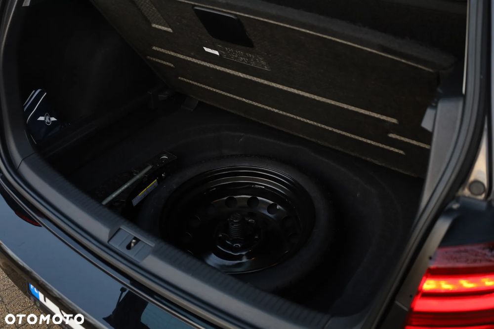 Volkswagen Golf 1.5 TSI BMT Comfortline - 14