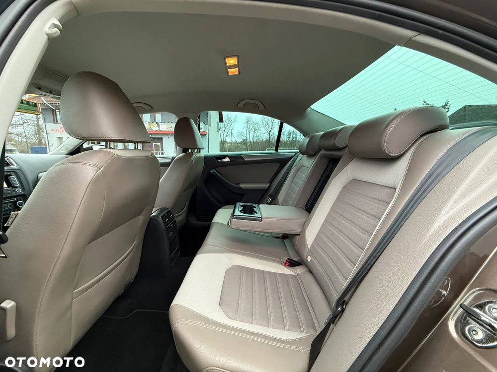 Volkswagen Jetta 1.4 TSI Highline Perfectline DSG - 22