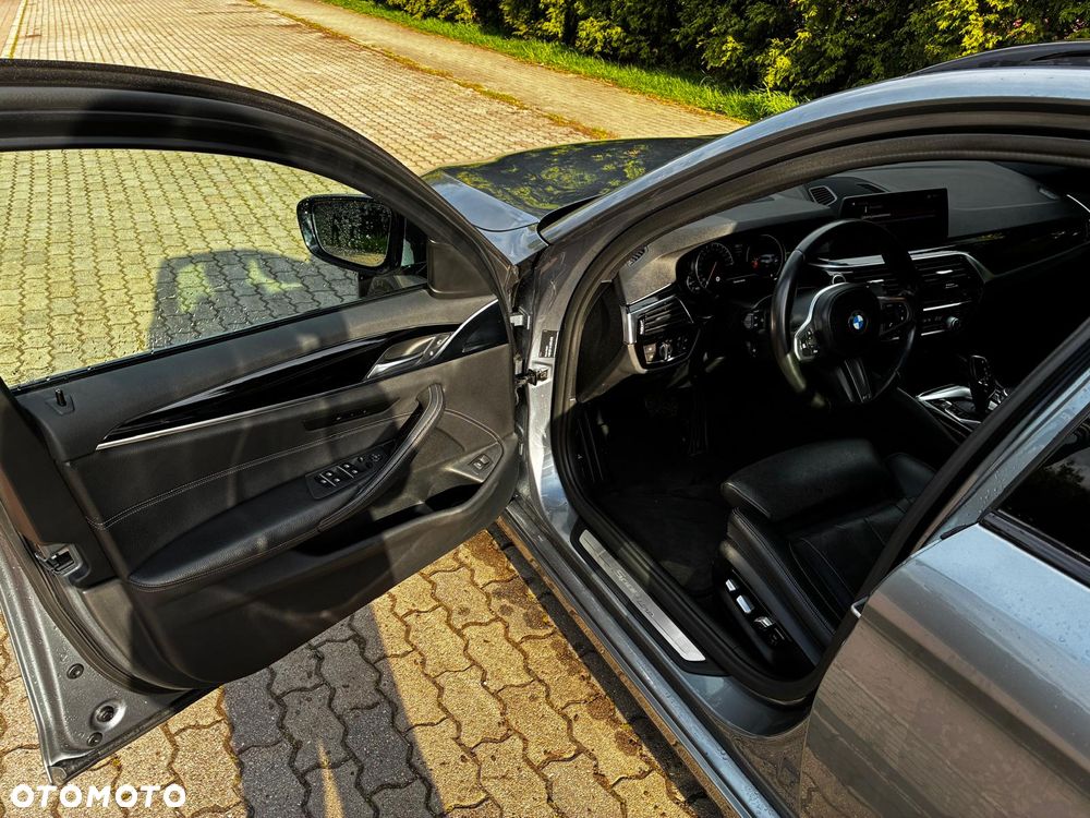 BMW Seria 5 520d Sport Line - 8