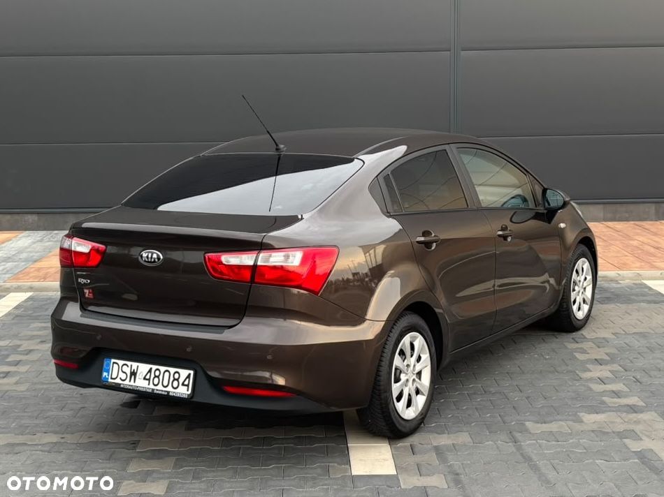 Kia Rio 1.2 M - 16