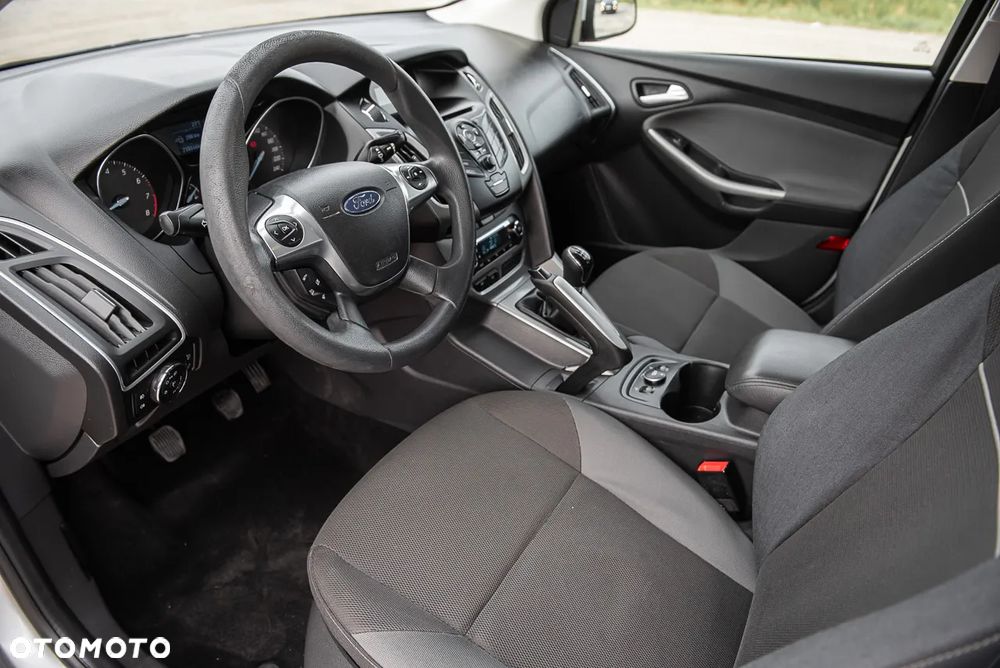 Ford Focus 1.6 EcoBoost Trend - 15