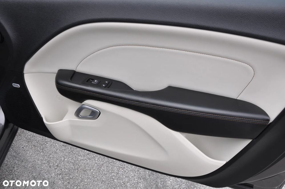 Dodge Challenger - 14