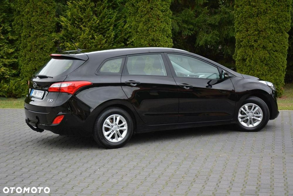 Hyundai i30 1.6 CRDi Comfort - 11
