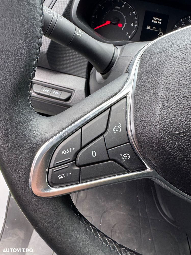 Renault Trafic - 12