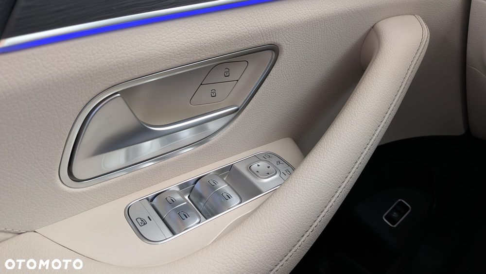 Mercedes-Benz GLS - 18