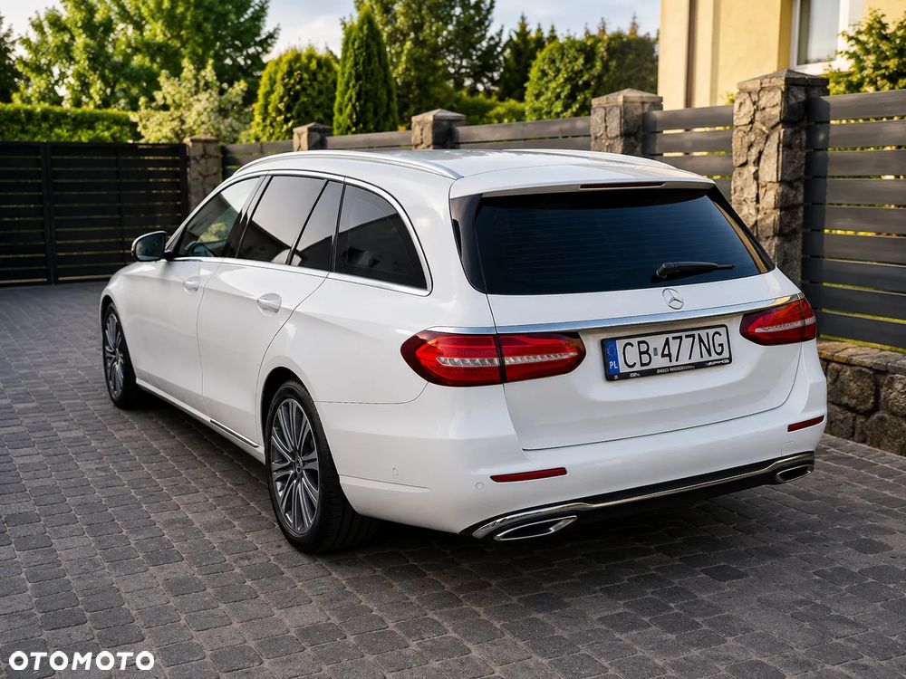 Mercedes-Benz Klasa E 220 d 4-Matic Business Edition 9G-TRONIC - 2
