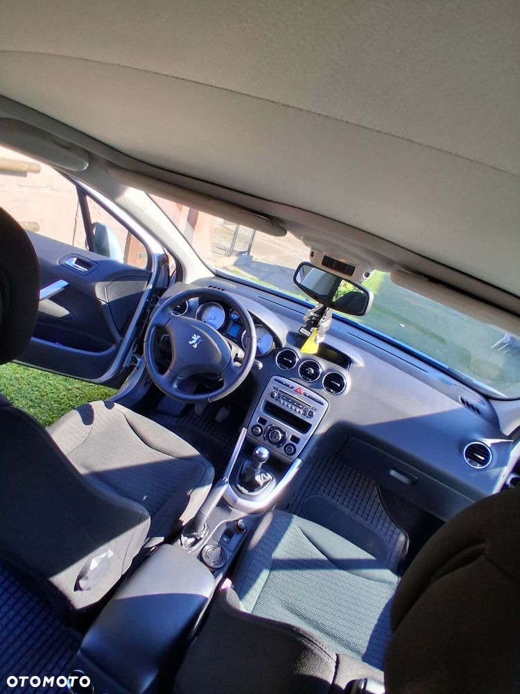 Peugeot 308 1.6 Premium Plus - 10
