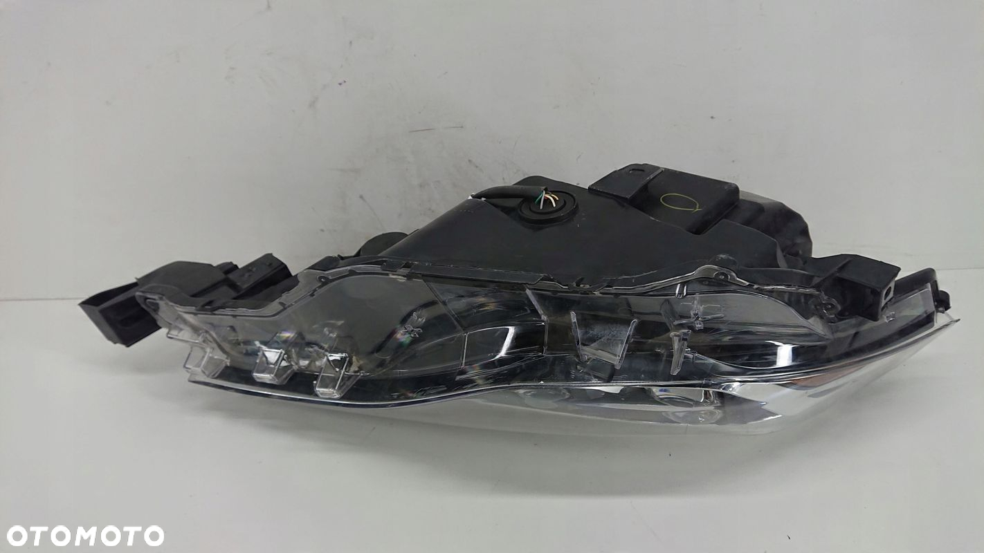 Toyota Corolla USA e17 16- LED lampa prawa przedni - 8