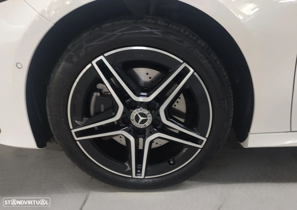 Mercedes-Benz A 250 e - 4