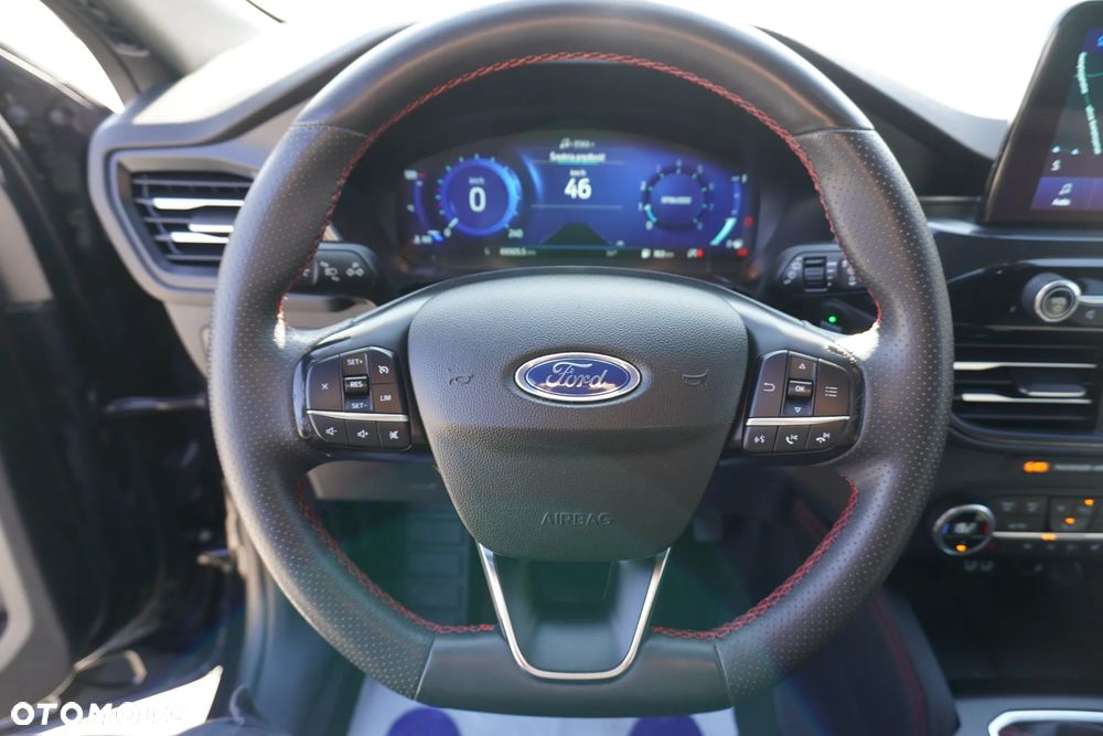 Ford Kuga 1.5 EcoBoost ST-LINE - 20
