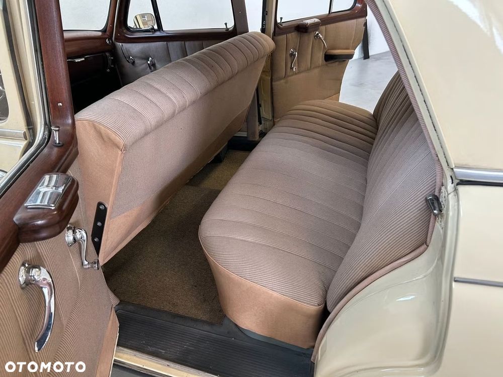Mercedes-Benz Inny - 21
