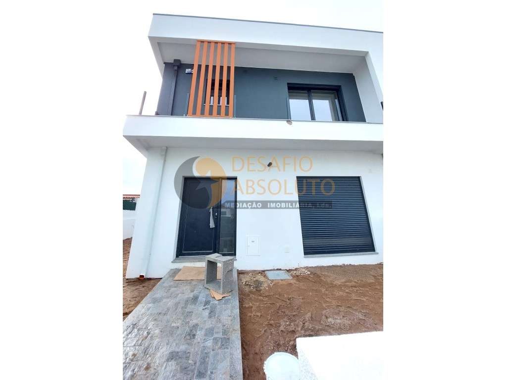 Moradia Geminada Gaveto T3 - Pinhal do General, Fernão Ferro - Grande imagem: 2/17