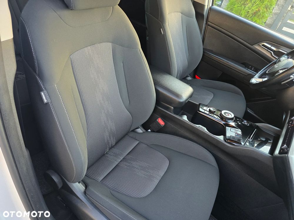 Kia Sportage - 16