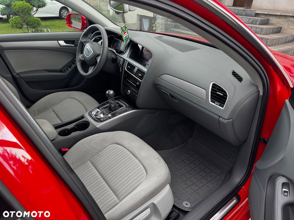 Audi A4 Avant 2.0 TDI DPF Attraction - 13