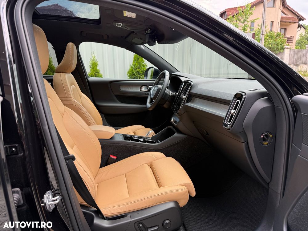 Volvo XC 40 B4 AT8 AWD Mild Hybrid Inscription - 21