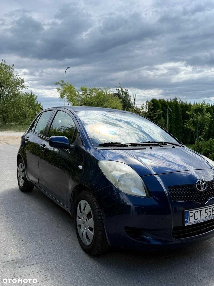 Toyota Yaris - 3