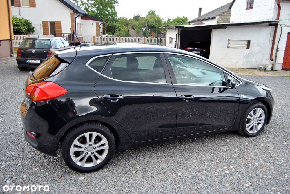 Kia Ceed 1.6 GDI Platinum Edition - 11