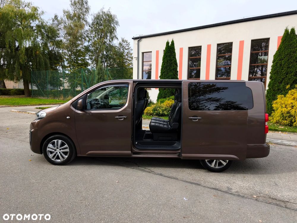 Peugeot Traveller 2.0 BlueHDi Long Business - 29