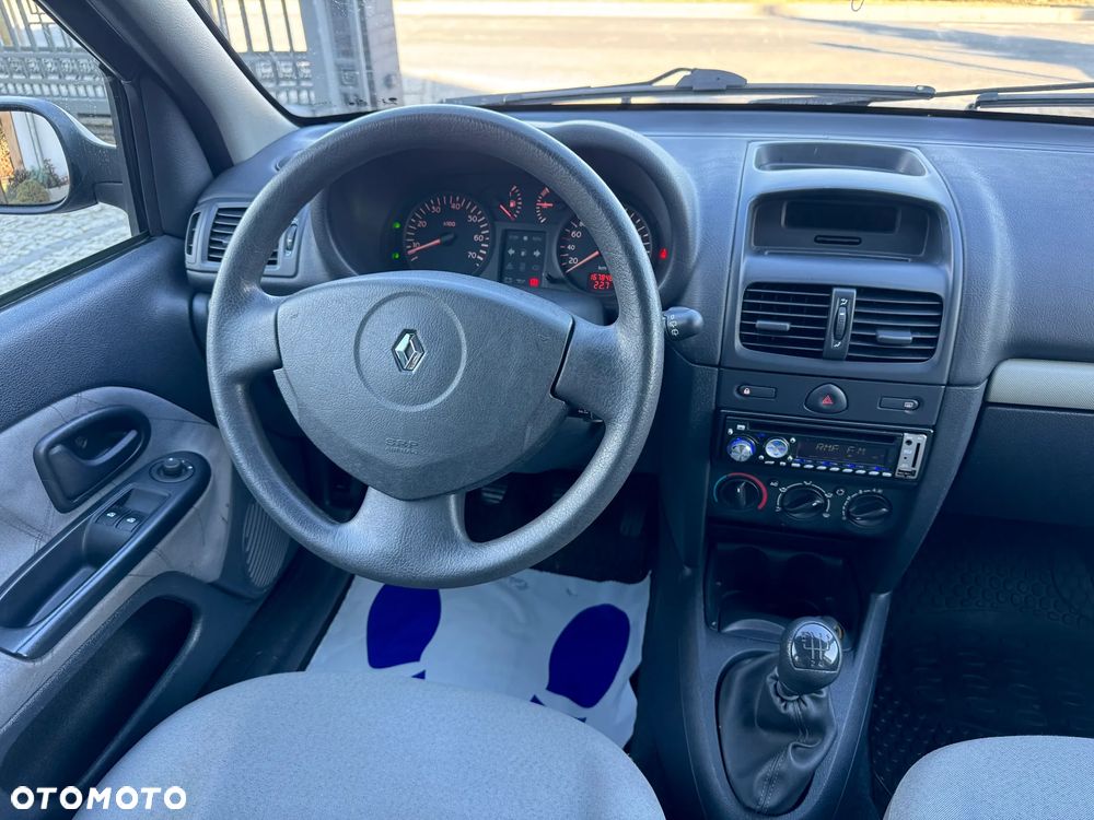 Renault Clio 1.2 16V Emotion - 18