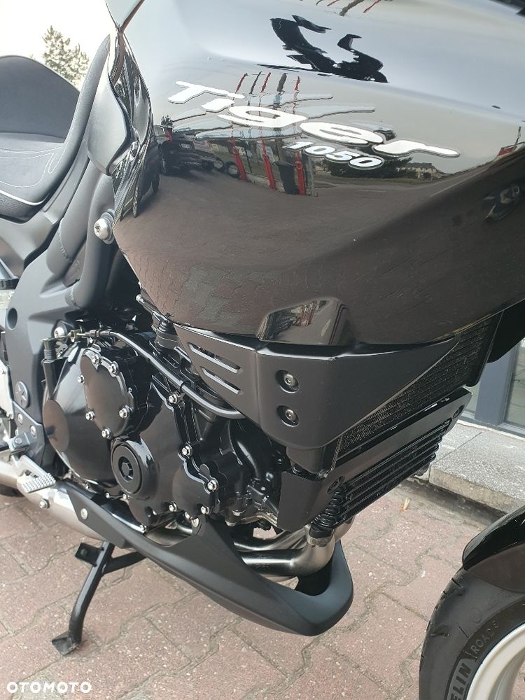 Triumph Tiger - 24