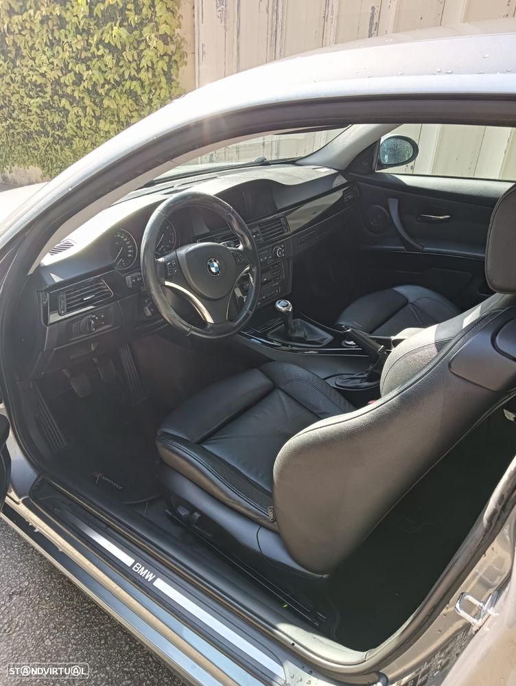 BMW 325 i - 7
