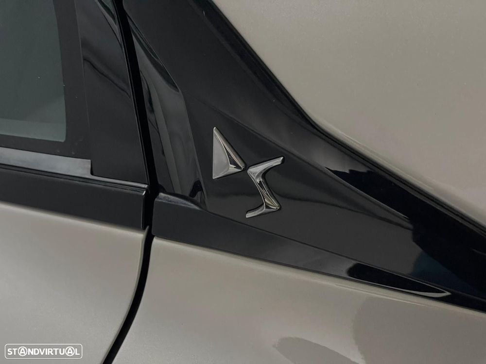 DS DS4 1.2 PureTech Performance Line EAT8 - 10