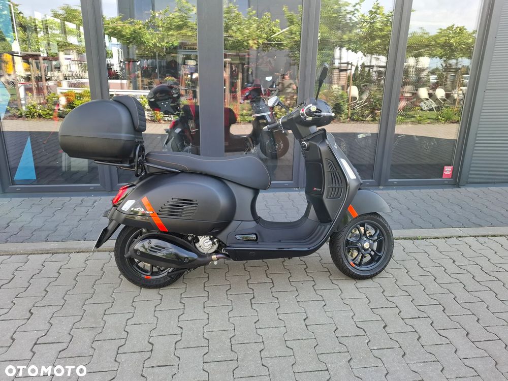 Vespa GTS - 3