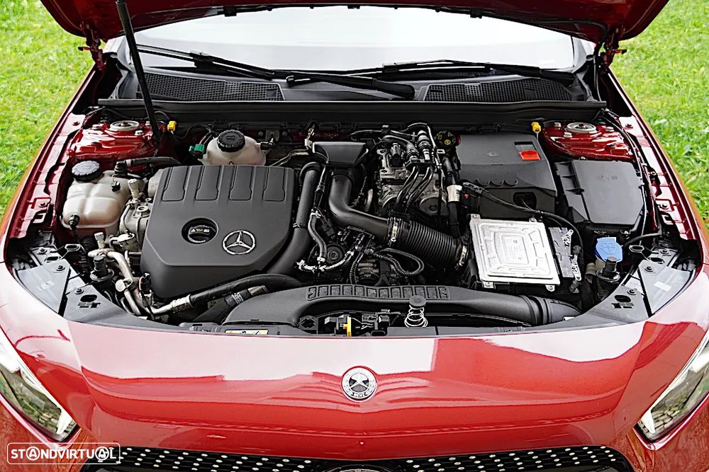 Mercedes-Benz A 250 e AMG Line - 17