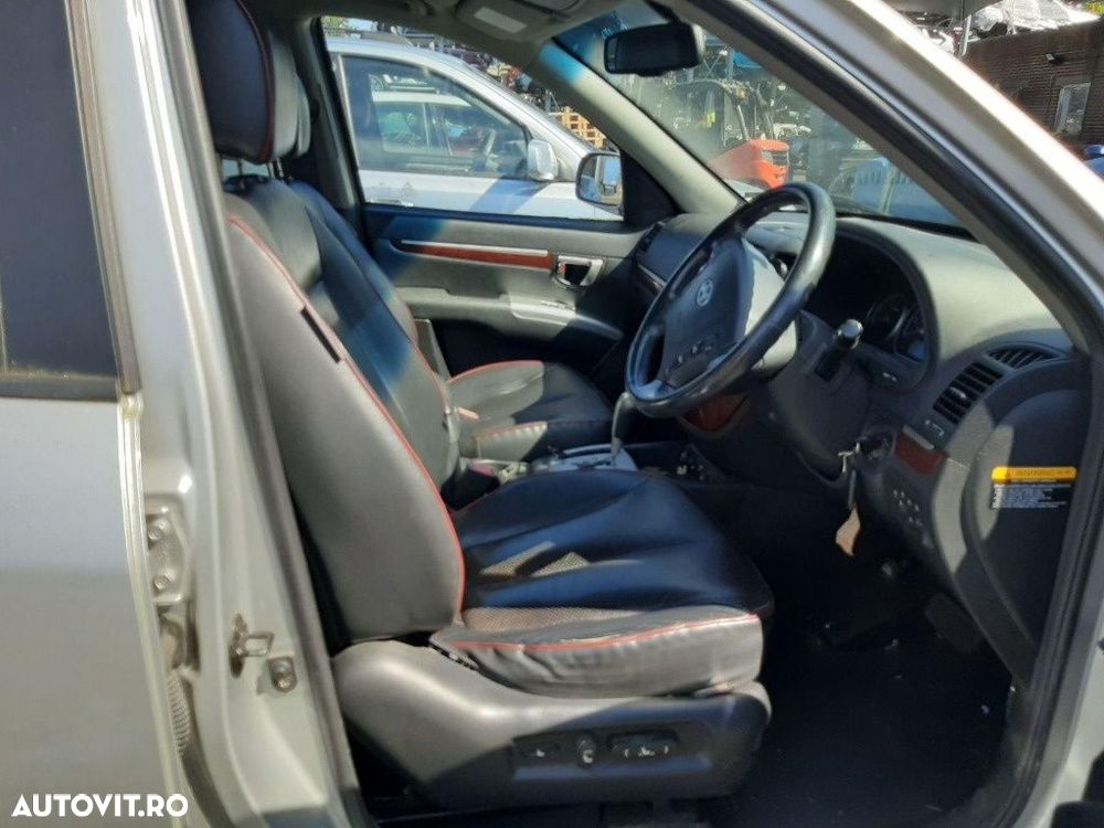 Punte spate Hyundai Santa Fe 2006 SUV 2.2 CRTD - 9