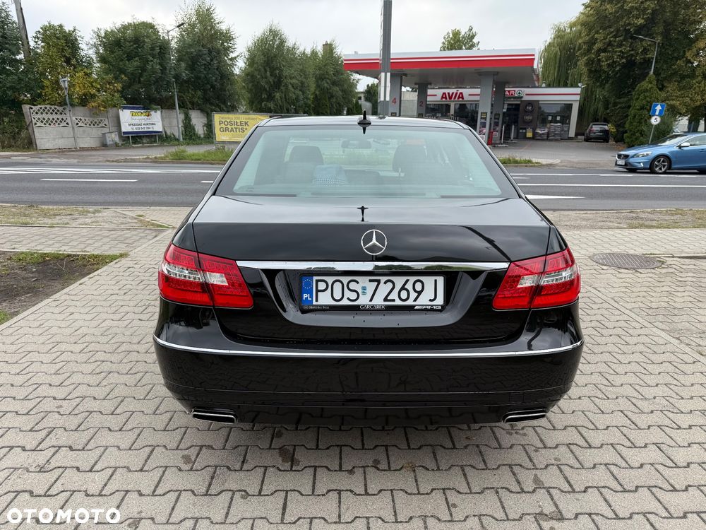 Mercedes-Benz Klasa E 200 CDI DPF BlueEFFICIENCY 7G-TRONIC Avantgarde - 4