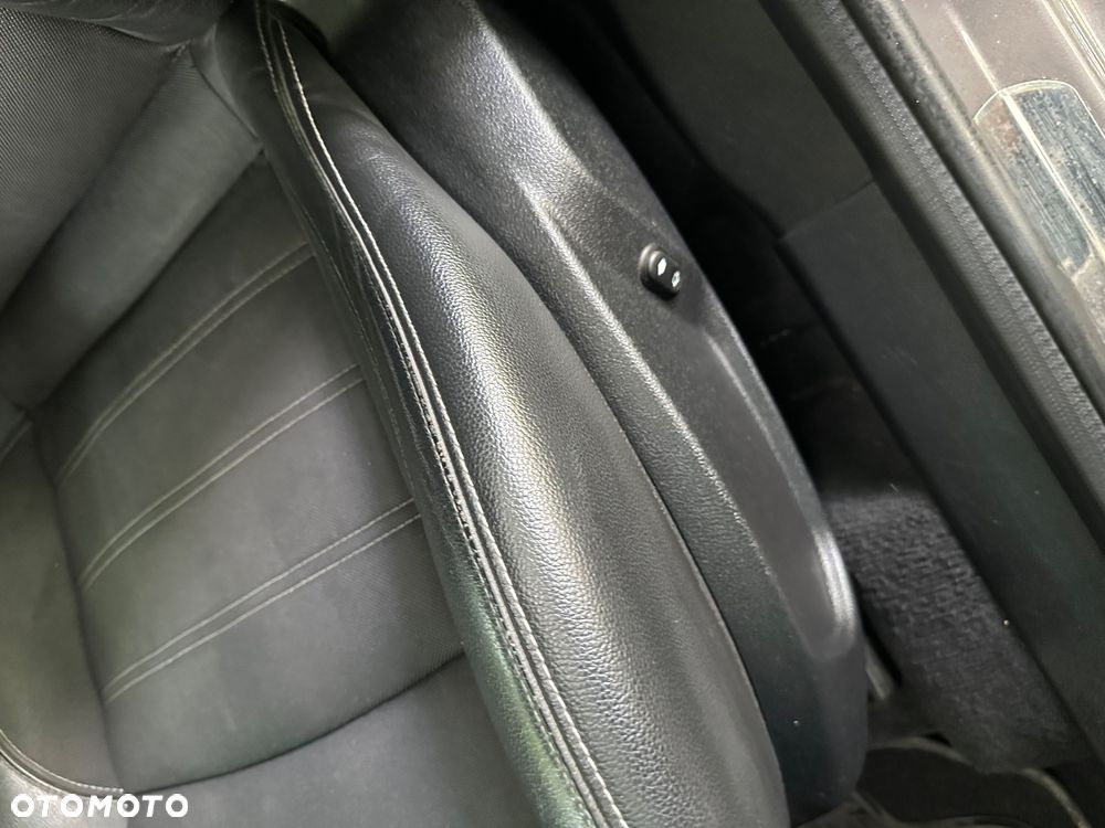 Ford Mondeo 2.0 TDCI Titanium X - 19