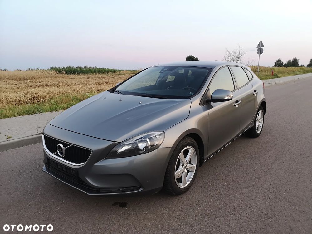 Volvo V40 D2 Momentum - 11