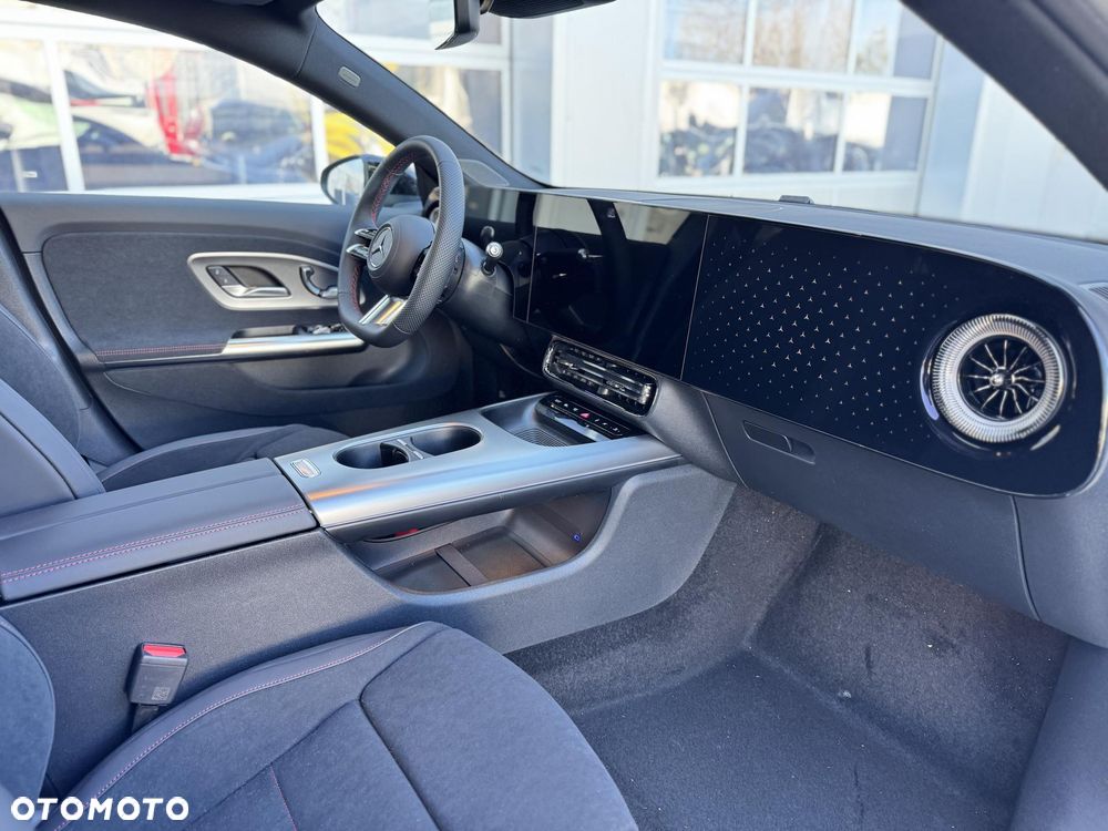 Mercedes-Benz CLA 250+ 85kWh - 18